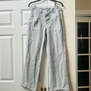 NWOT Women's Light Gray Wide-Legged pants